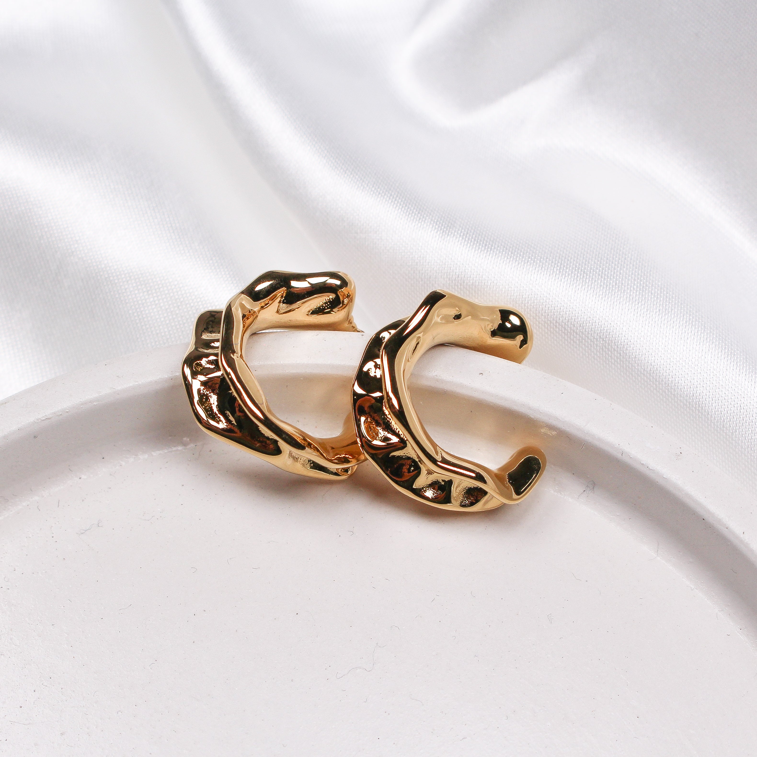 CHLOE EARRINGS - Black & Bloom