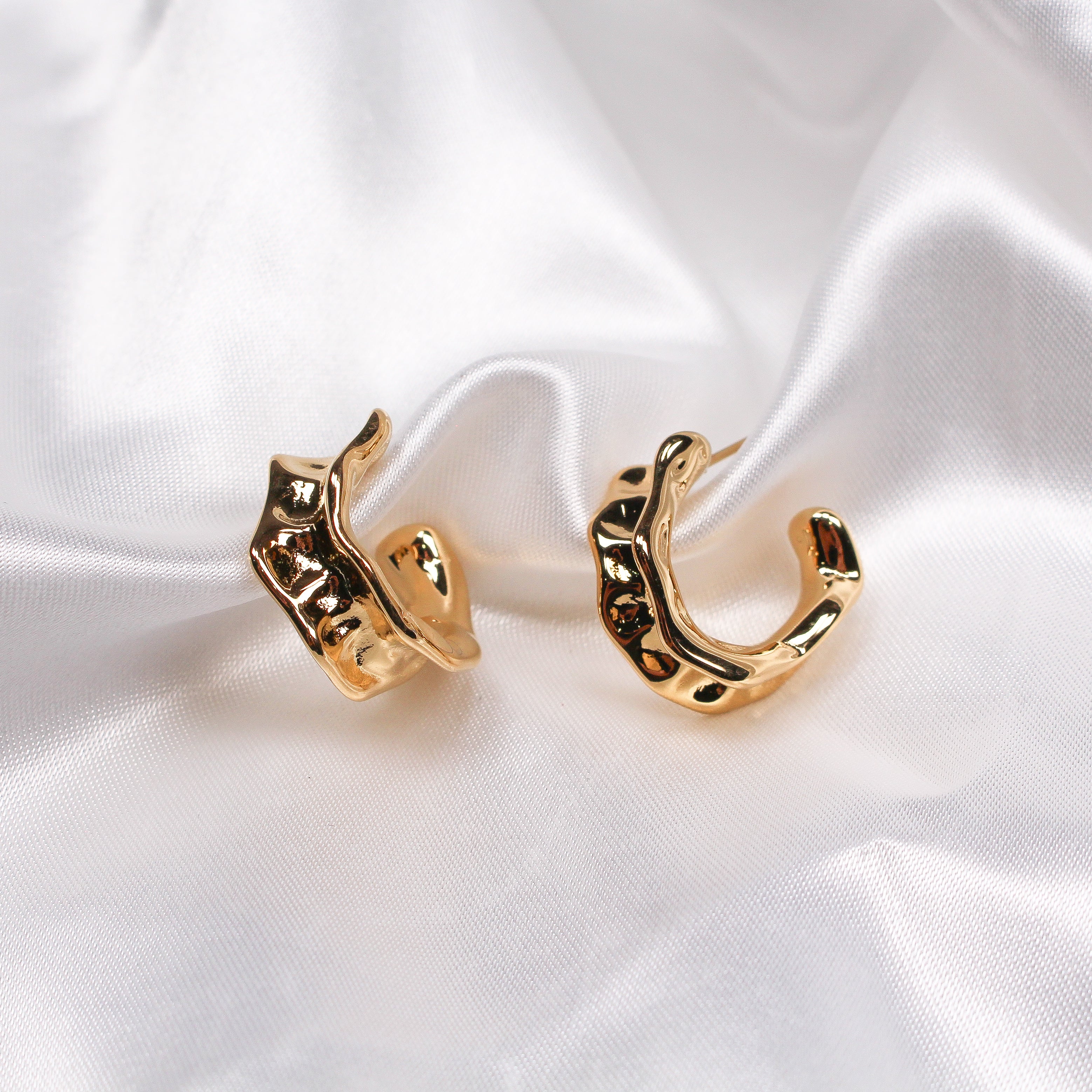 CHLOE EARRINGS - Black & Bloom