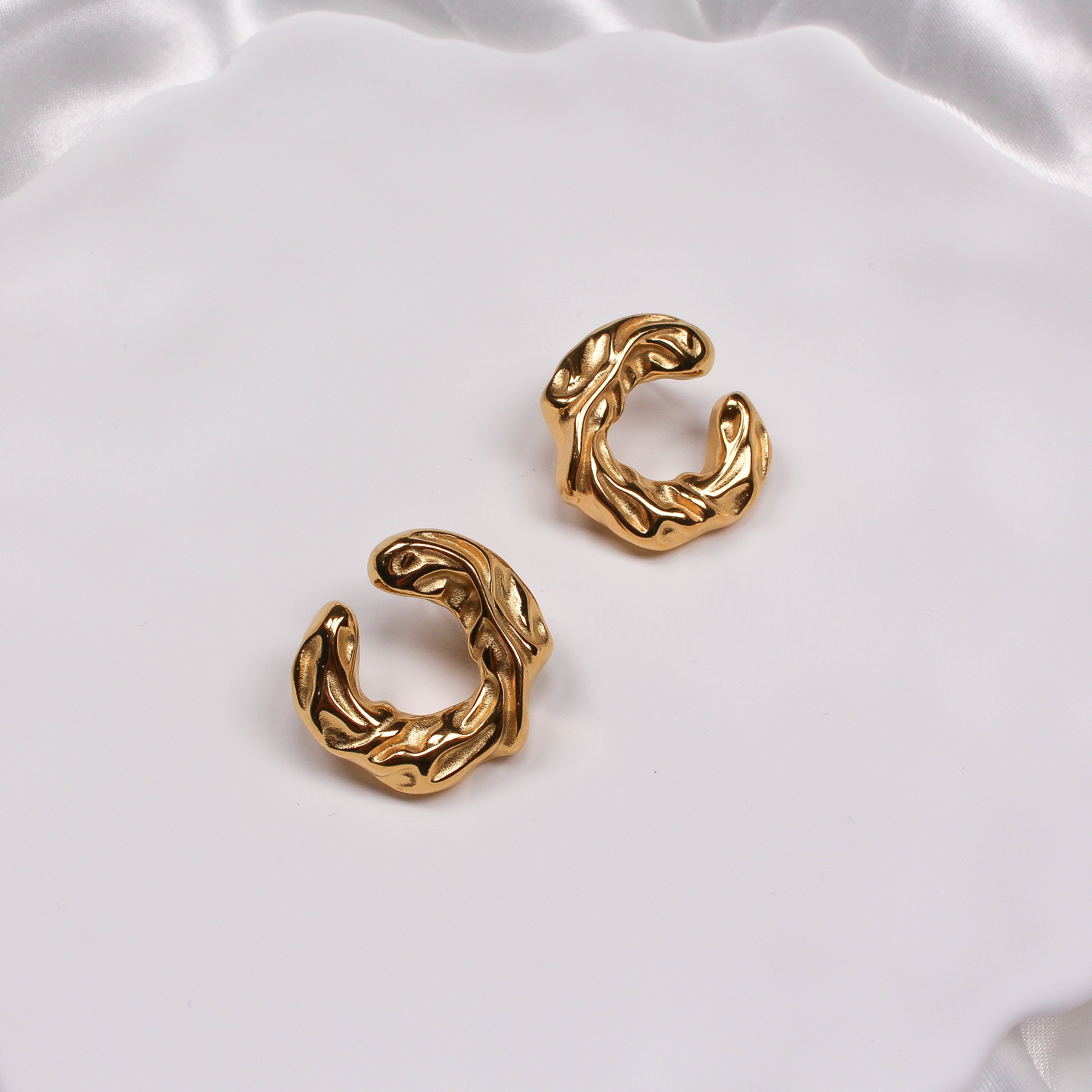 CALLI EARRINGS - Black & Bloom