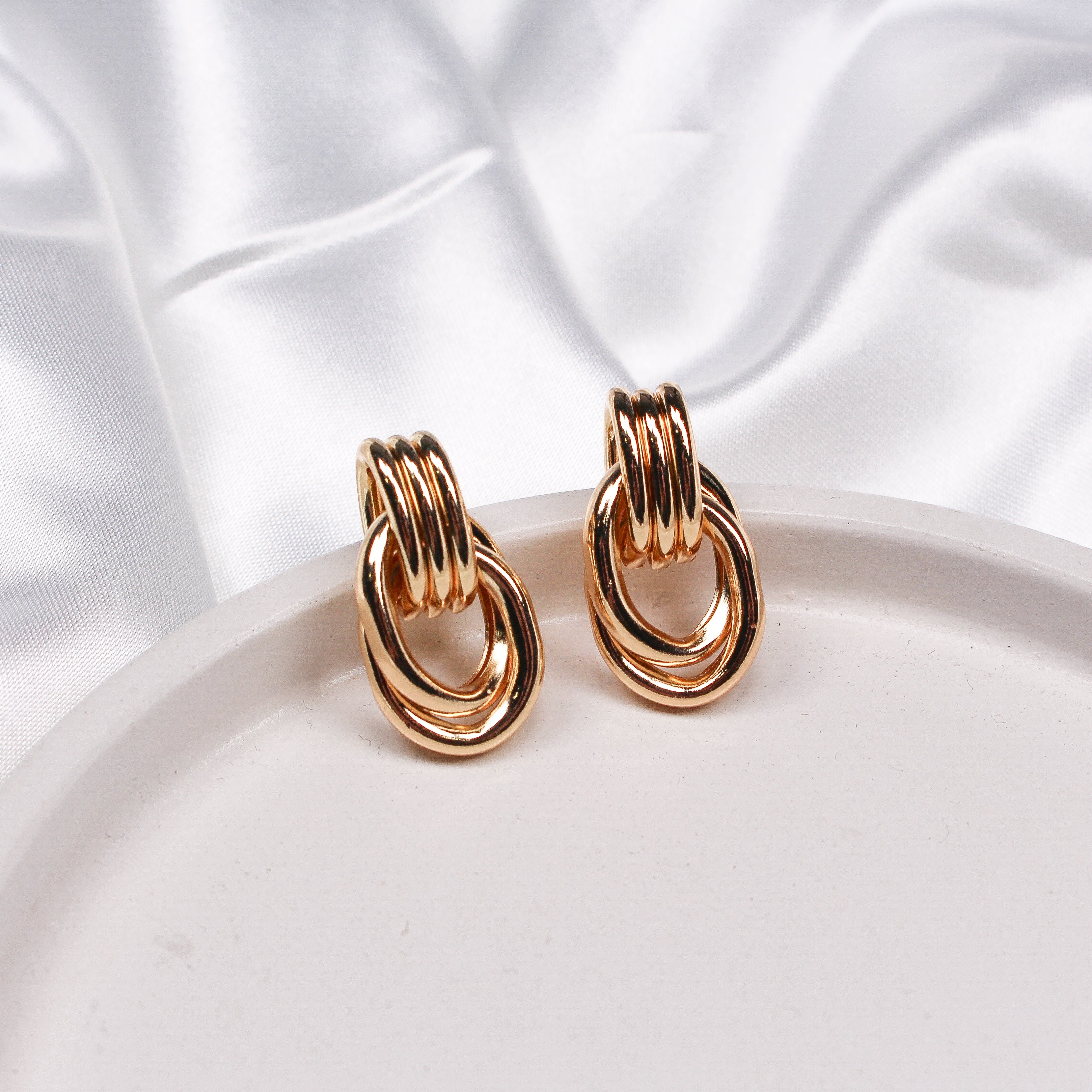 JADE EARRINGS GOLD - Black & Bloom