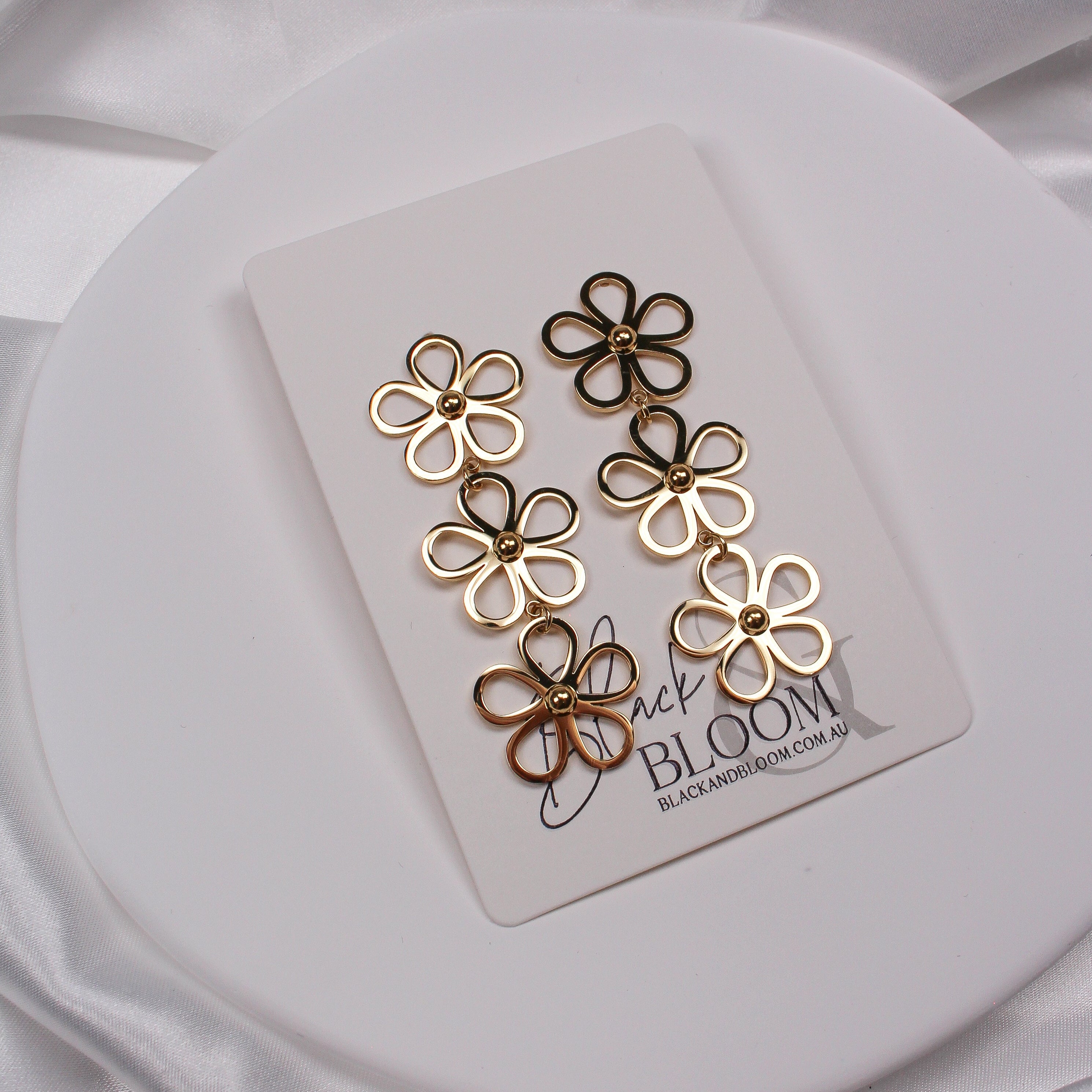 FLEUR EARRINGS - GOLD - Black & Bloom