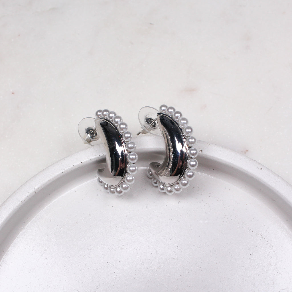 ELSA EARRINGS SILVER - Black & Bloom