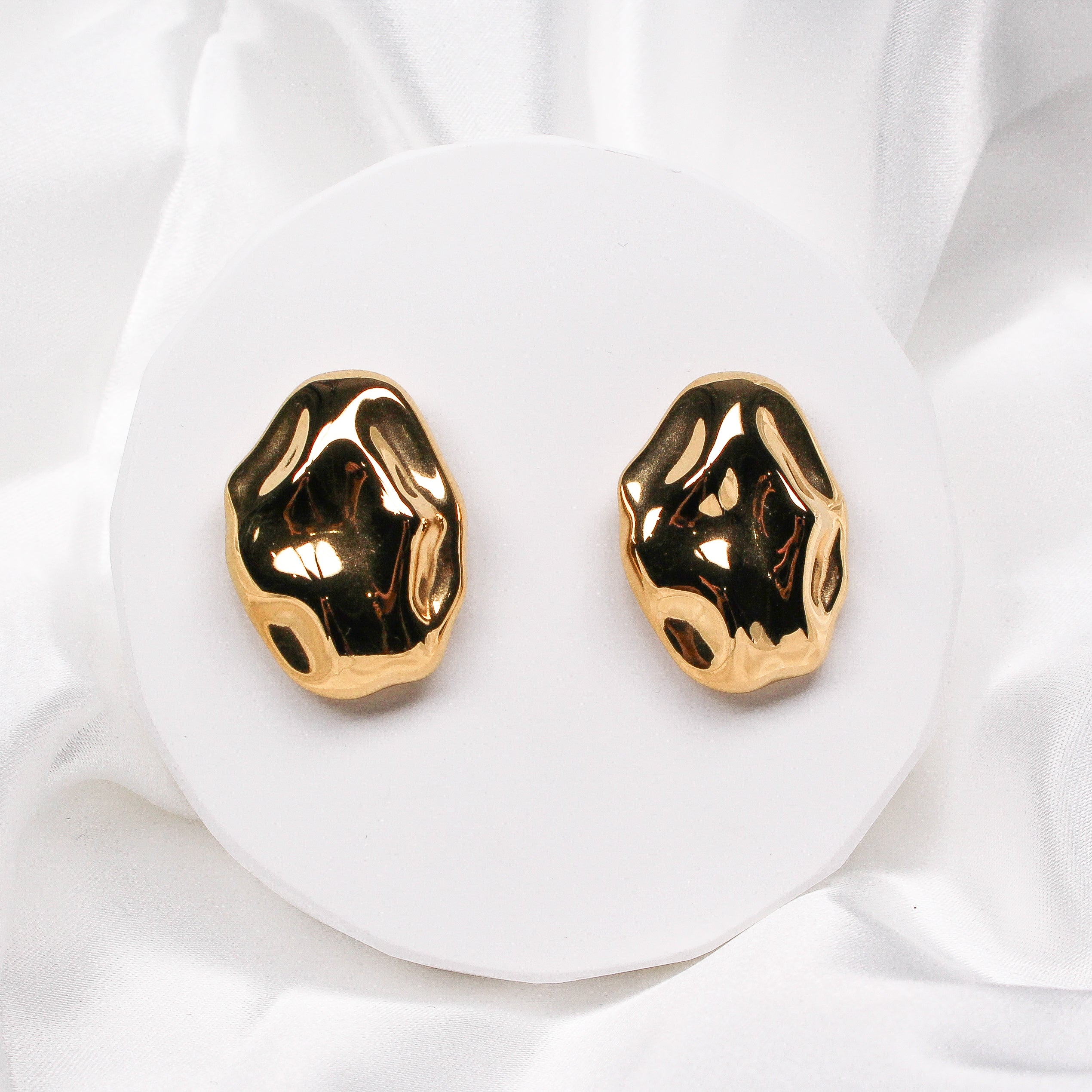 ELOISE EARRINGS - Black & Bloom