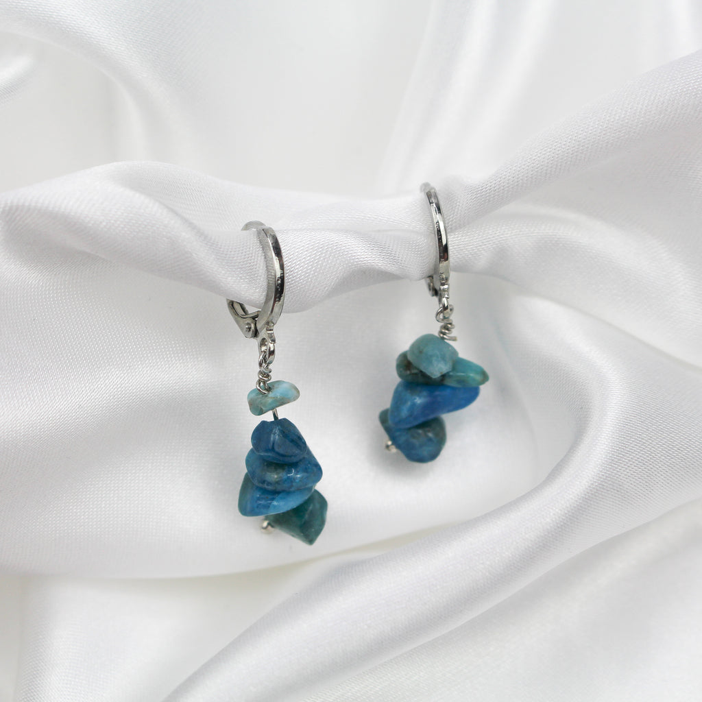 RAYA EARRINGS BLUE SILVER - Black & Bloom