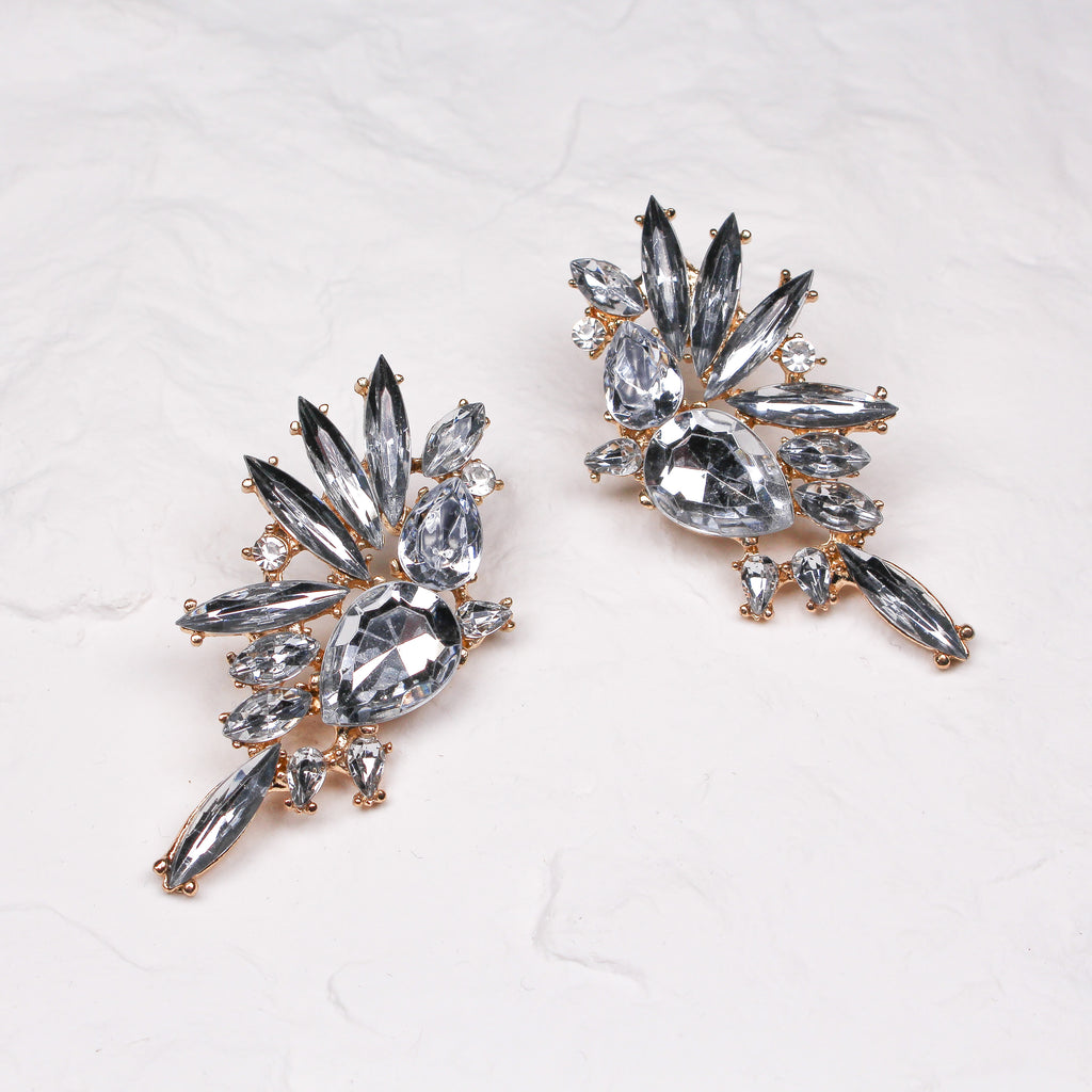 RAMONA EARRINGS WHITE - Black & Bloom