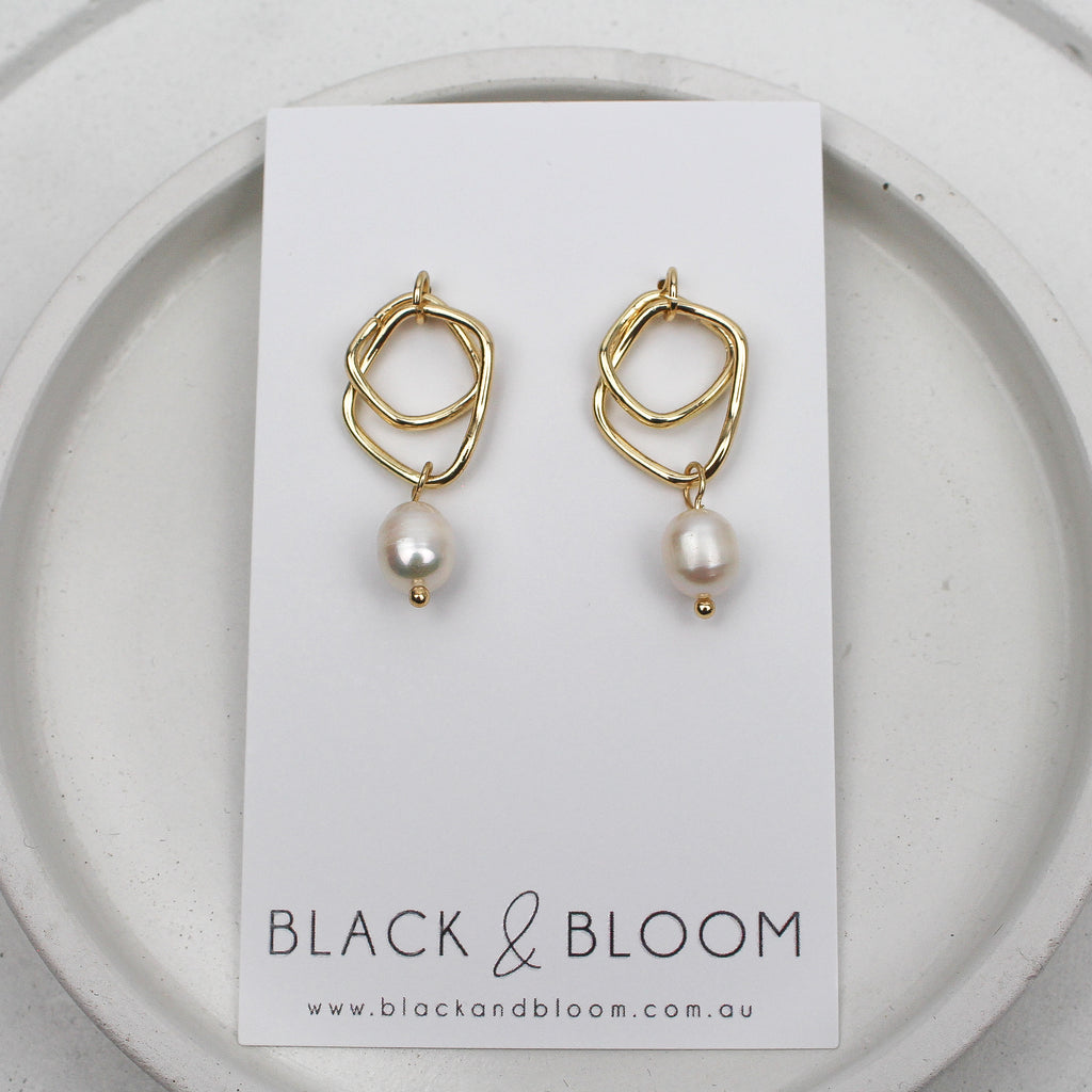 KAT EARRINGS - Black & Bloom