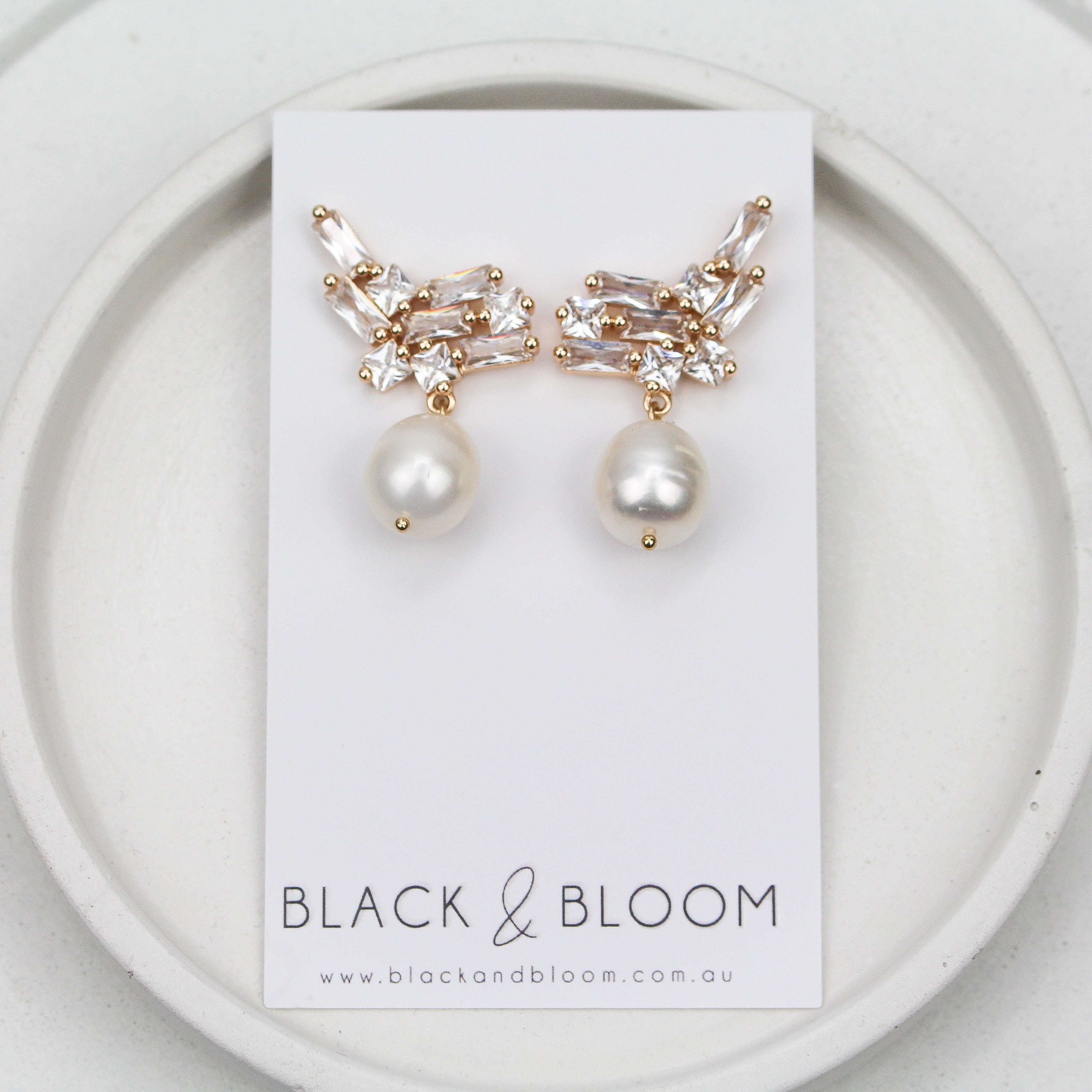 PRE ORDER - TIA EARRINGS GOLD - Black & Bloom